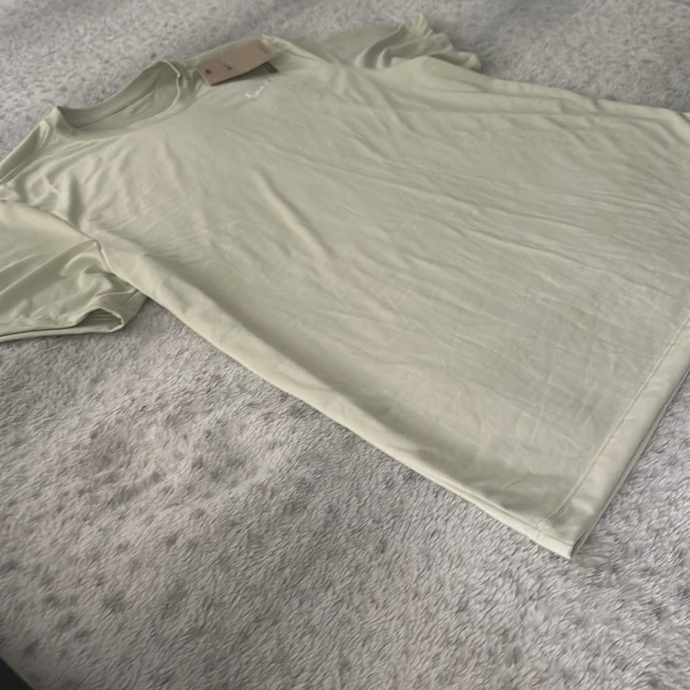 lime green Nike shirt - Picture 5 of 5